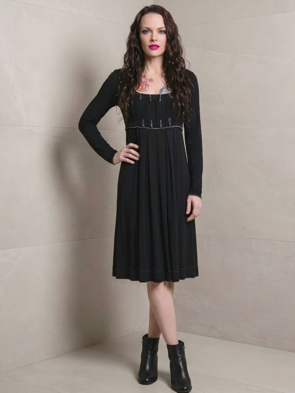 Max Studio Black Long Sleeve Dress Contrast Stitch Pleated Empire Coquette Sz S